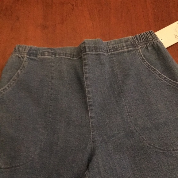 NWT Croft & Barrow, Pull-On Skimmer - Picture 6 of 9